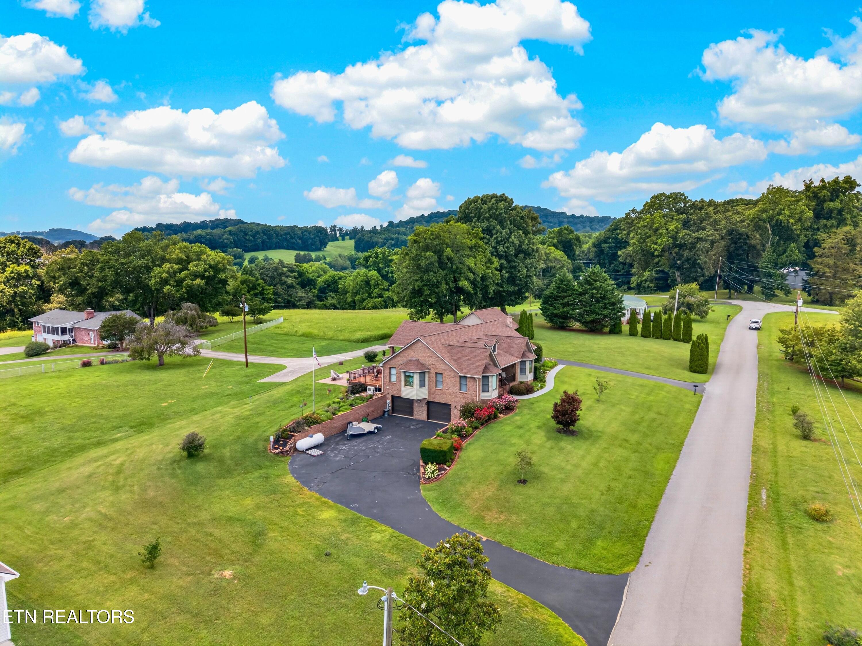 152 Pine Crest Drive Rutledge, TN 37861 - Photo 38 of 41 038-152PineCrestDrive-Rutledge-TN-37861-