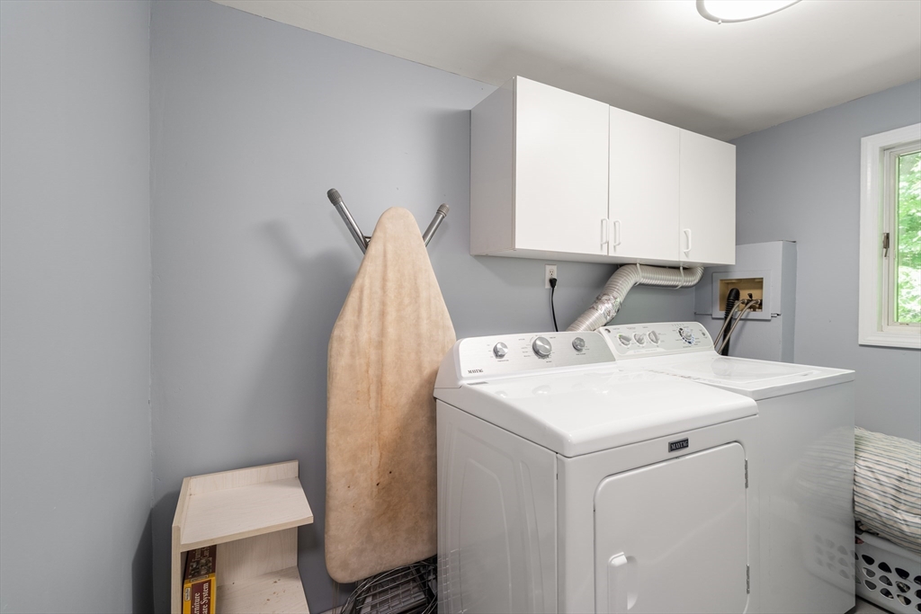 33 Russell Road Hanover, MA 02339 - Photo 9 of 27