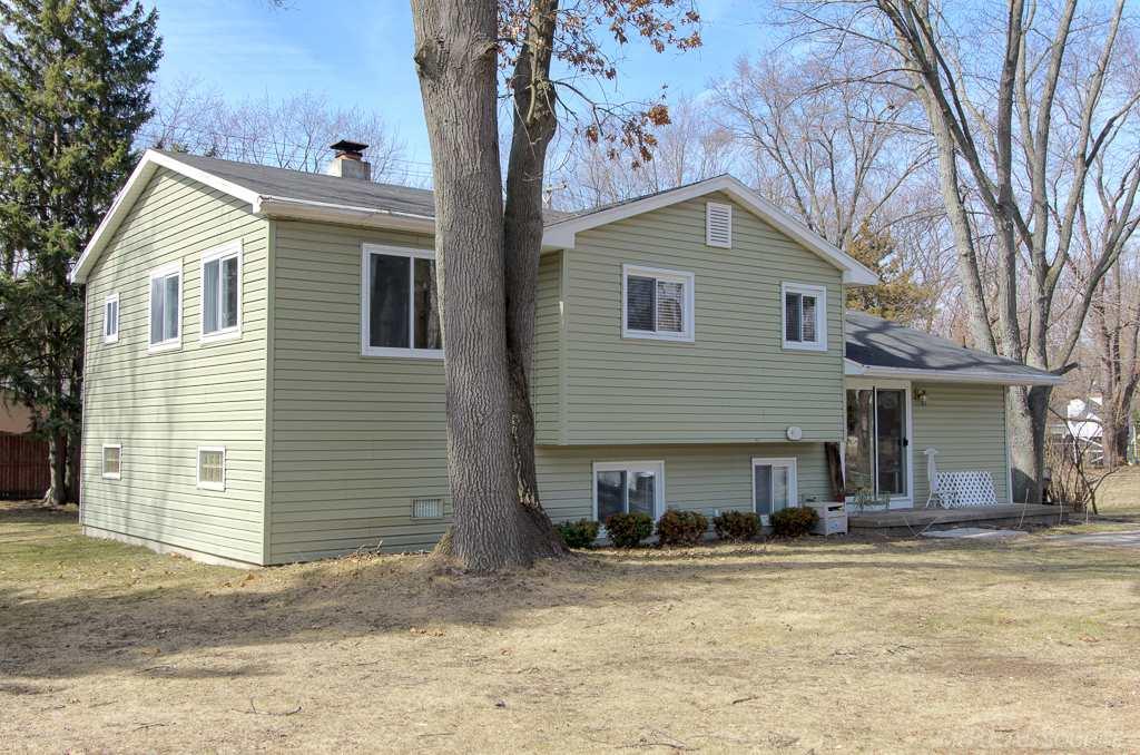 3254 Newton Road Commerce Township, MI 48382 - Photo 35 of 37 31237237-34.JPG