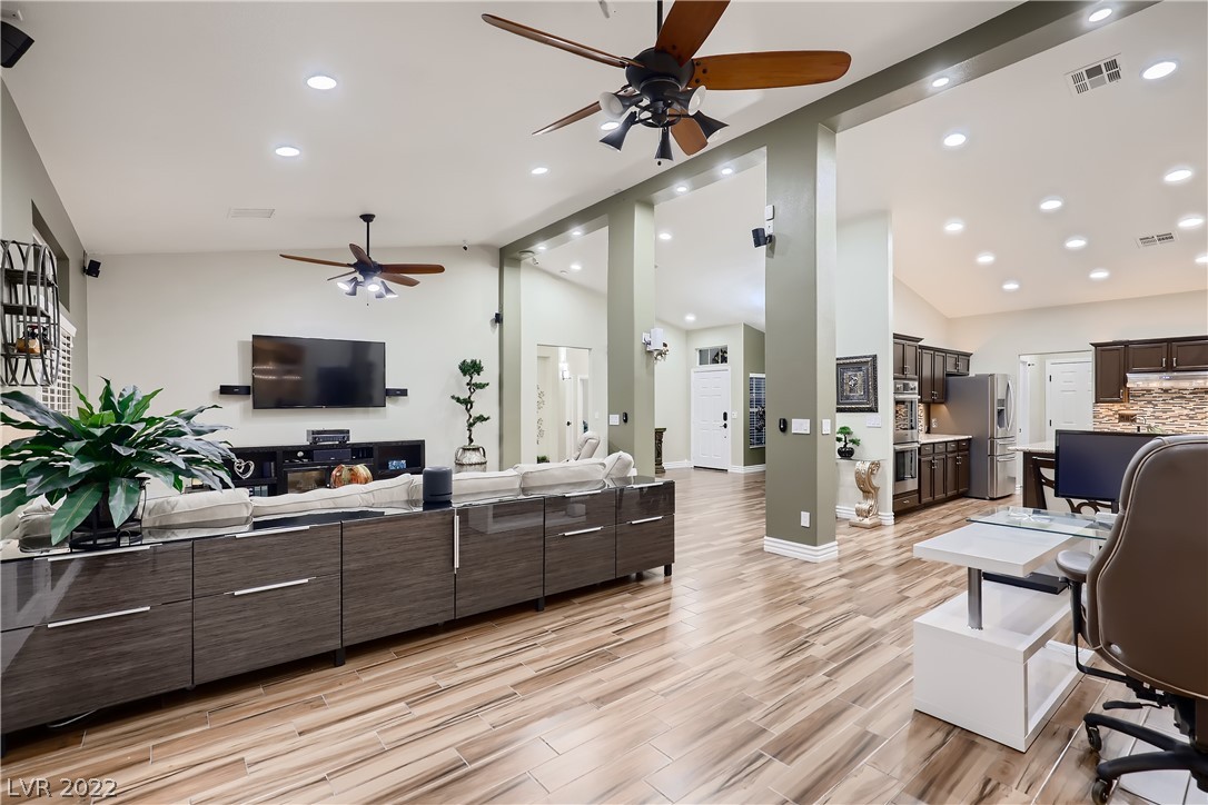 269 Violet Note Street Henderson, NV 89074 - Photo 14 of 28 Gallery Image 14