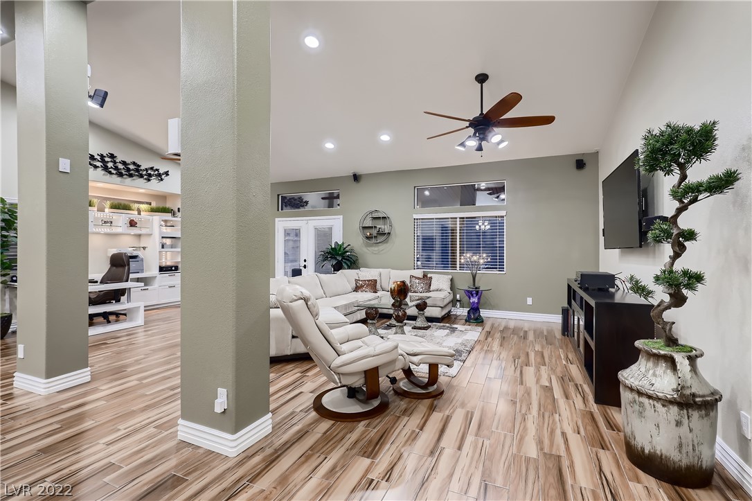 269 Violet Note Street Henderson, NV 89074 - Photo 6 of 28 Gallery Image 6