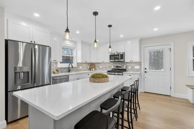 $679,900 | 11 Appleblossom Lane, Hopewell Junction, NY 12533