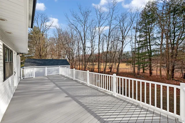 $679,900 | 11 Appleblossom Lane, Hopewell Junction, NY 12533