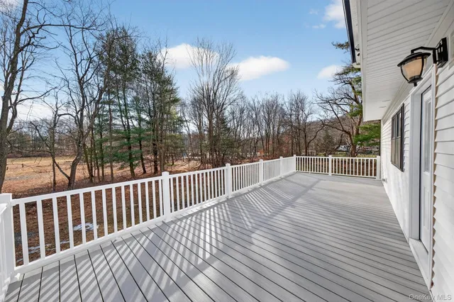 $679,900 | 11 Appleblossom Lane, Hopewell Junction, NY 12533