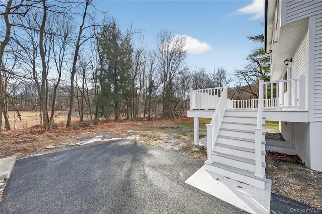$679,900 | 11 Appleblossom Lane, Hopewell Junction, NY 12533