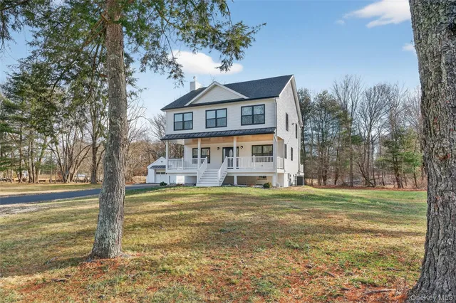 $679,900 | 11 Appleblossom Lane, Hopewell Junction, NY 12533