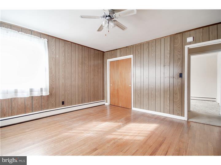 1573 Tanyard Road Sewell, NJ 08080 - Photo 13 of 23 Bedroom 2
