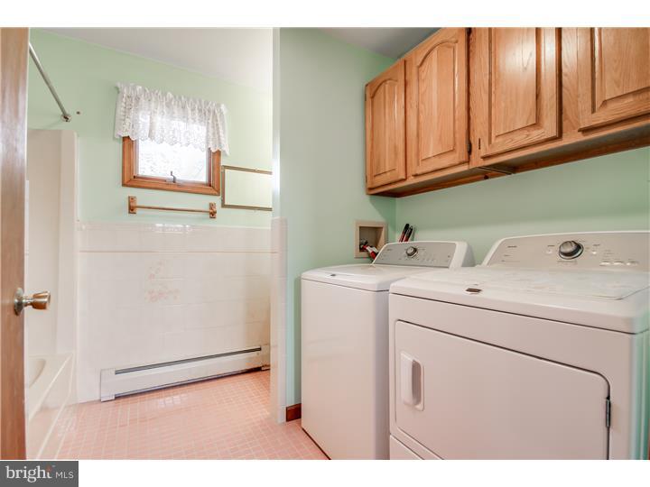1573 Tanyard Road Sewell, NJ 08080 - Photo 16 of 23 In-law Suite