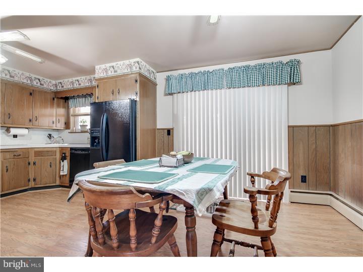 1573 Tanyard Road Sewell, NJ 08080 - Photo 6 of 23 Kitchen