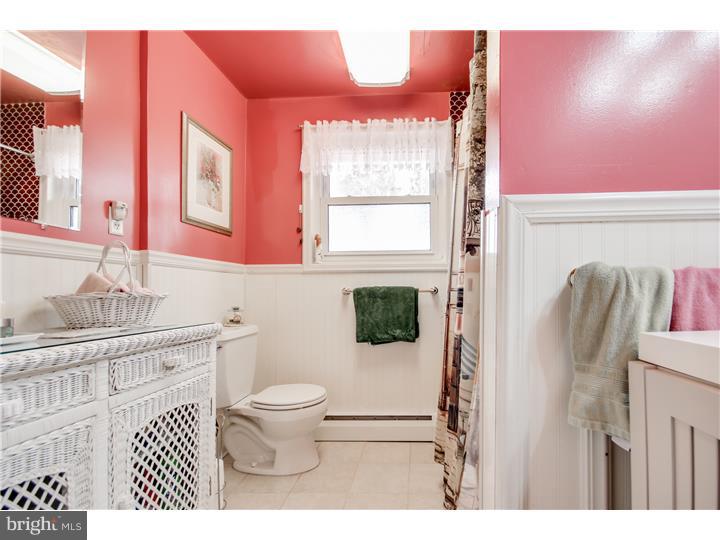 1573 Tanyard Road Sewell, NJ 08080 - Photo 10 of 23 Bathroom