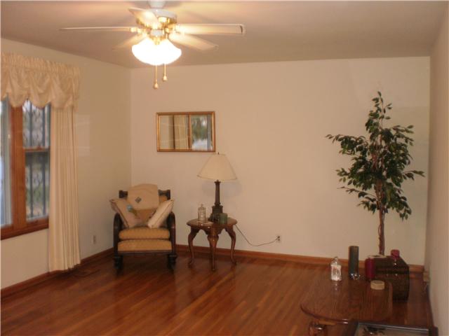 535 Rural Hill Road Nashville, TN 37217 - Photo 4 of 20 As you open the front door, you will see this large living room. Hardwood floors are gleaming!!! Has pocket door leading into the dining area. Will accommodate lots of furniture. Which also allows for many arrangements... bring your touch.