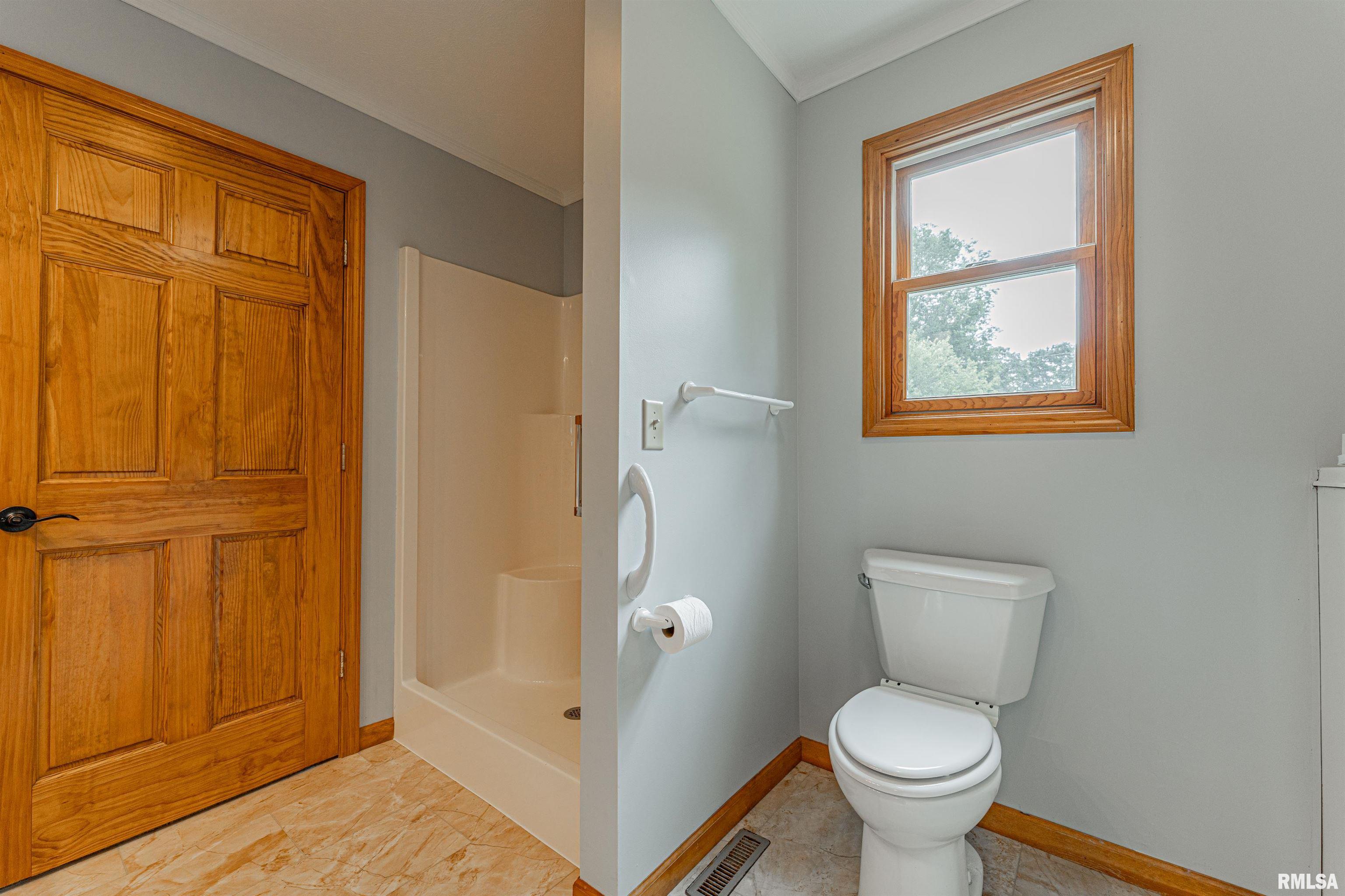 604 South Mary Street Atlanta, IL 61723 - Photo 28 of 38