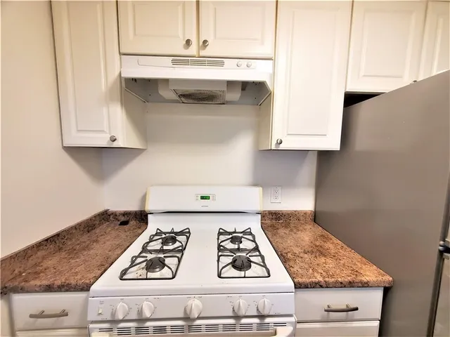 $1,750 | 66 Country Pl Court, Alpharetta, GA 30005