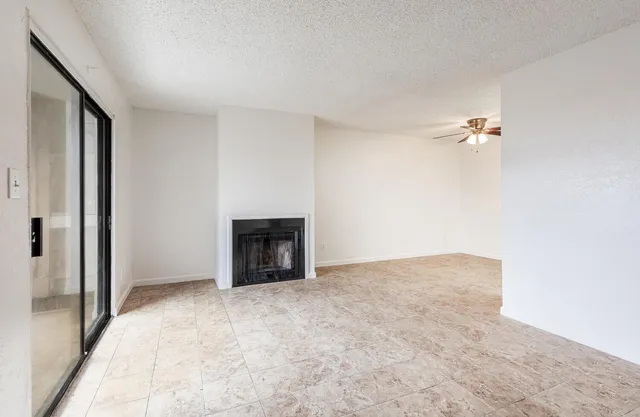 $130,000 | 5181 East Olive Avenue, Unit 121, Fresno, CA 93727
