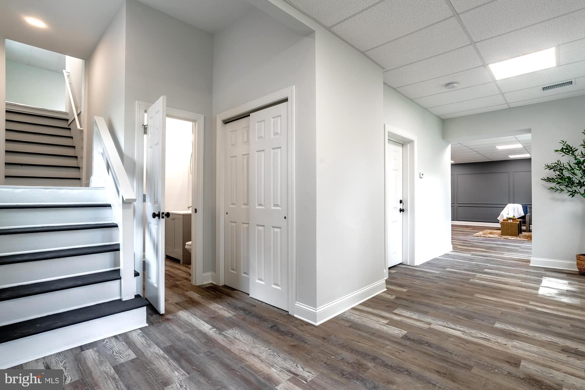27 Cherry Avenue Maple Shade, NJ 08052 - Photo 39 of 50 a view of a living room