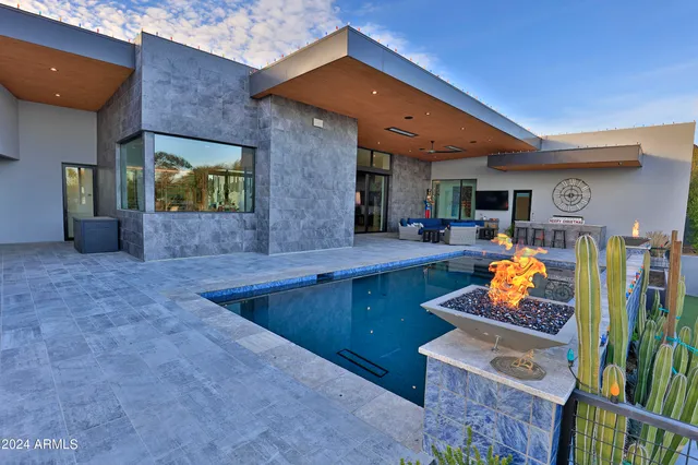 $5,500,000 | 6102 North Palo Cristi Road, Paradise Valley, AZ 85253