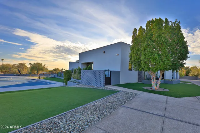 $5,500,000 | 6102 North Palo Cristi Road, Paradise Valley, AZ 85253