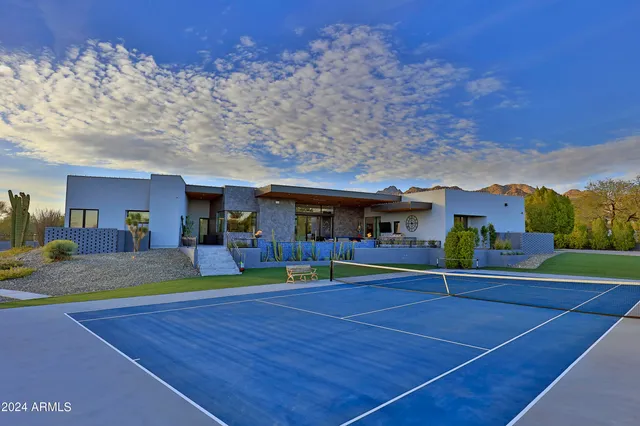 $5,500,000 | 6102 North Palo Cristi Road, Paradise Valley, AZ 85253