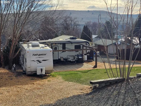 $239,000 | 605 Grant Avenue, Maupin, OR 97037