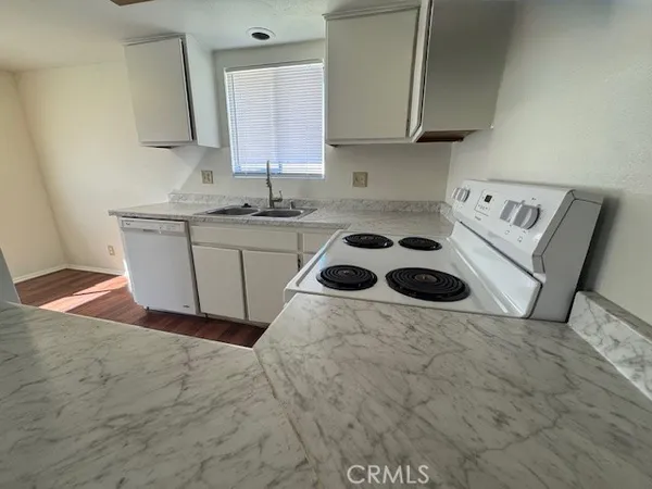 $1,950 | 51225 Eisenhower Drive, Unit B, La Quinta, CA 92253