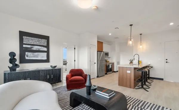 $3,200 | 600 Broadway, Unit 212, Chelsea, MA 02150