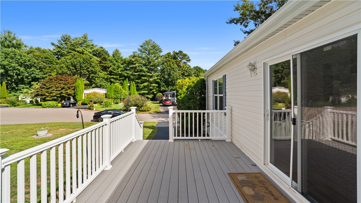 8 Lisa's Way Coventry, RI 02816 - Photo 6 of 36 Gallery Image 6