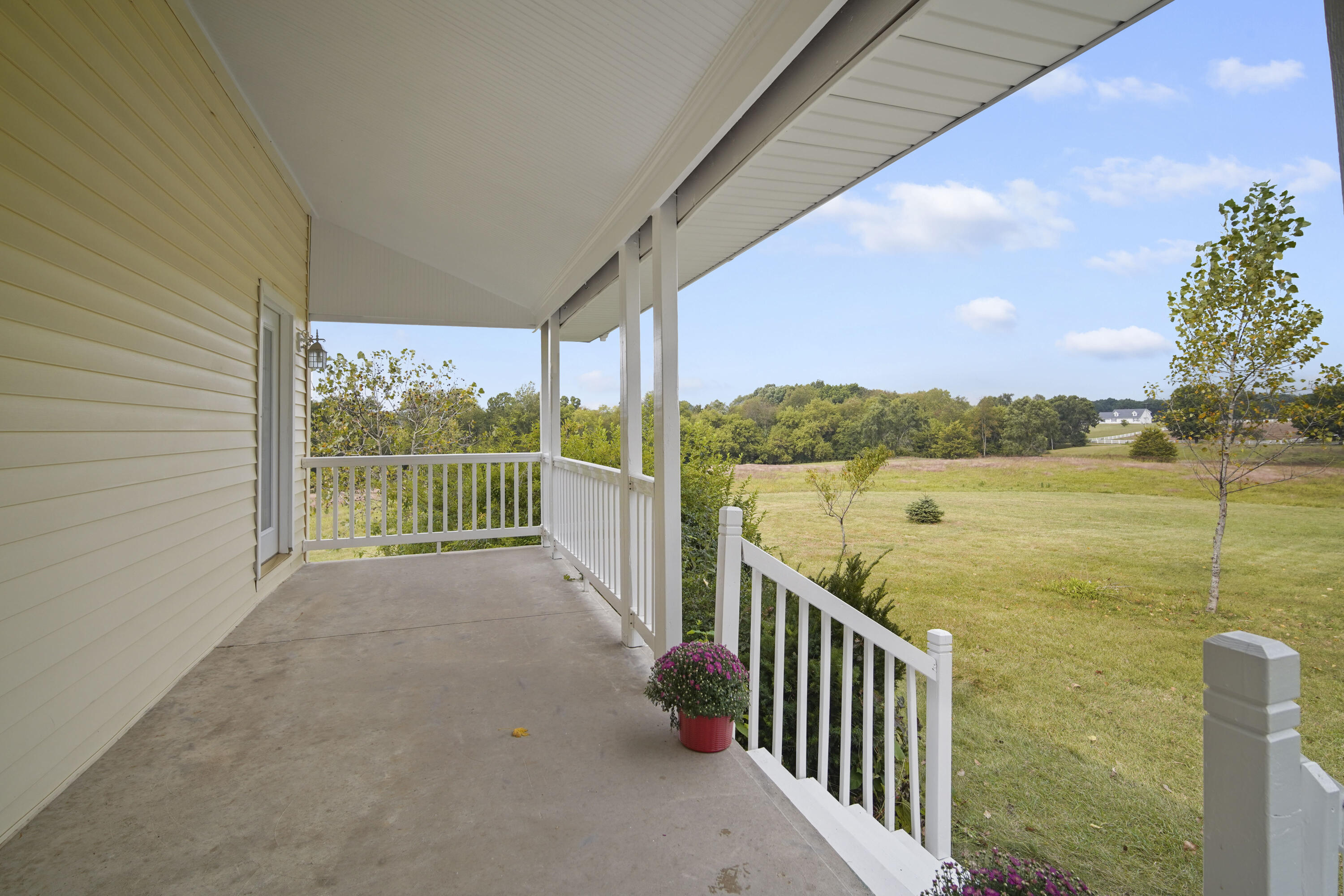 8075 Riverside Road Brooklyn, MI 49230 - Photo 5 of 49 DSC05883