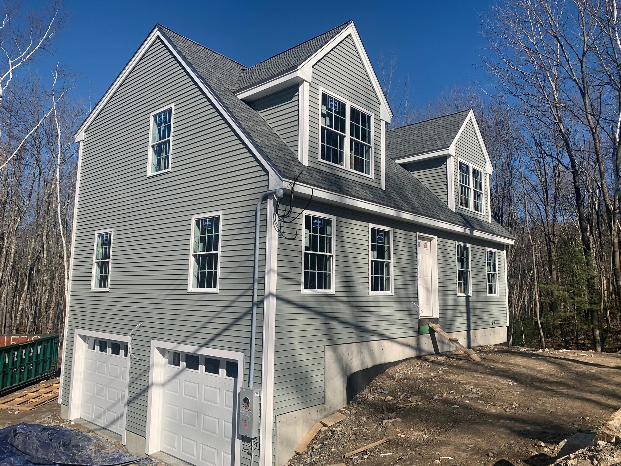 151 Robinson Road Hudson, NH 03051 - Photo 1 of 6 Gallery Image 1