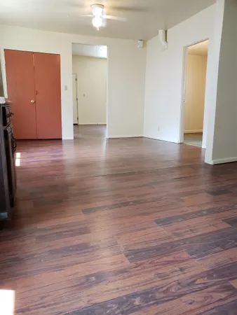 $75,000 | 220 Old Main Street, Newton, KS 67114