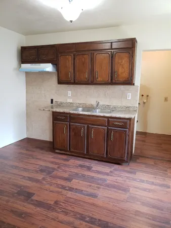 $75,000 | 220 Old Main Street, Newton, KS 67114