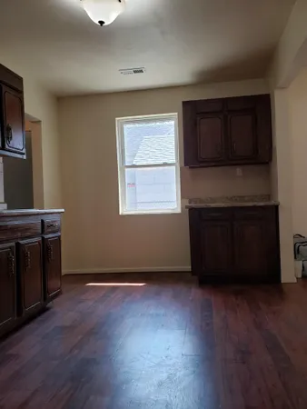 $75,000 | 220 Old Main Street, Newton, KS 67114