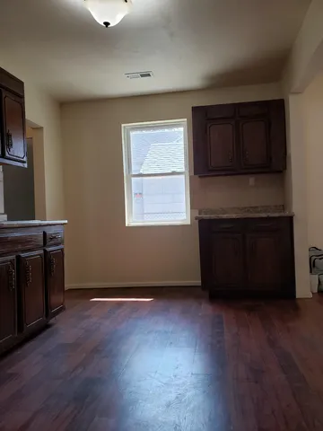 $75,000 | 220 Old Main Street, Newton, KS 67114