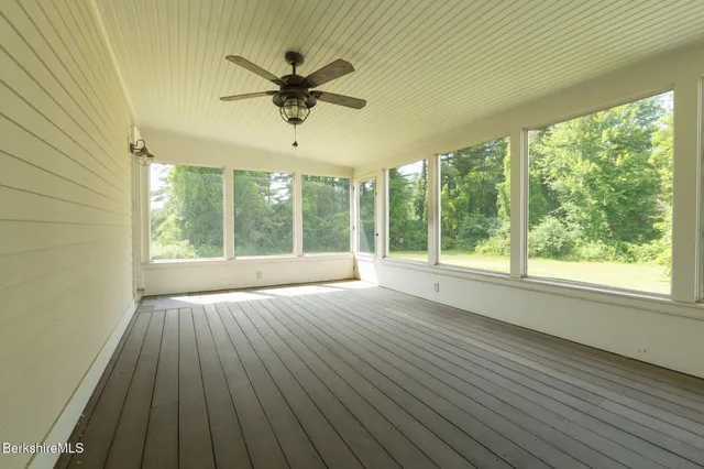 $999,999 | 560 Stockbridge Road, Lee, MA 01238