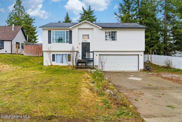 $490,000 | 31720 North Barbara Avenue, Spirit Lake, ID 83869