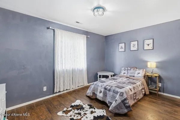 $469,000 | 31720 North Barbara Avenue, Spirit Lake, ID 83869