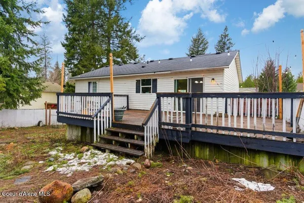 $469,000 | 31720 North Barbara Avenue, Spirit Lake, ID 83869