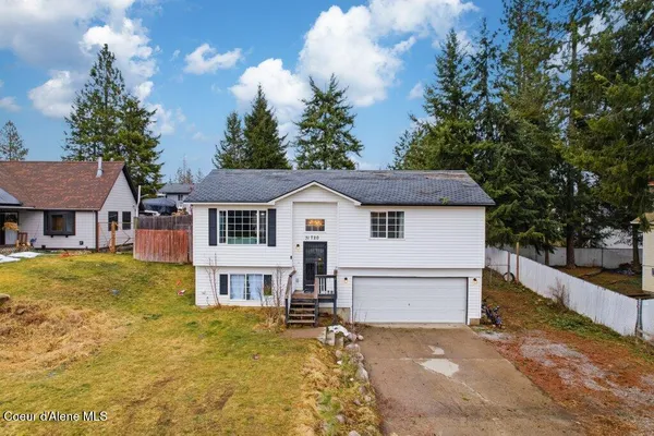 $469,000 | 31720 North Barbara Avenue, Spirit Lake, ID 83869