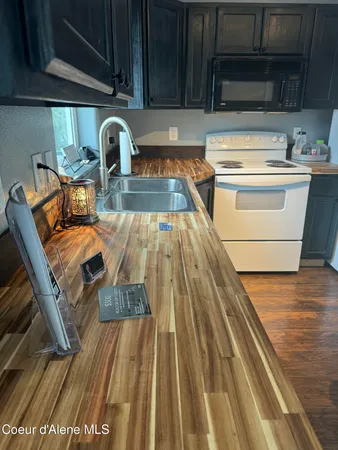 $469,000 | 31720 North Barbara Avenue, Spirit Lake, ID 83869