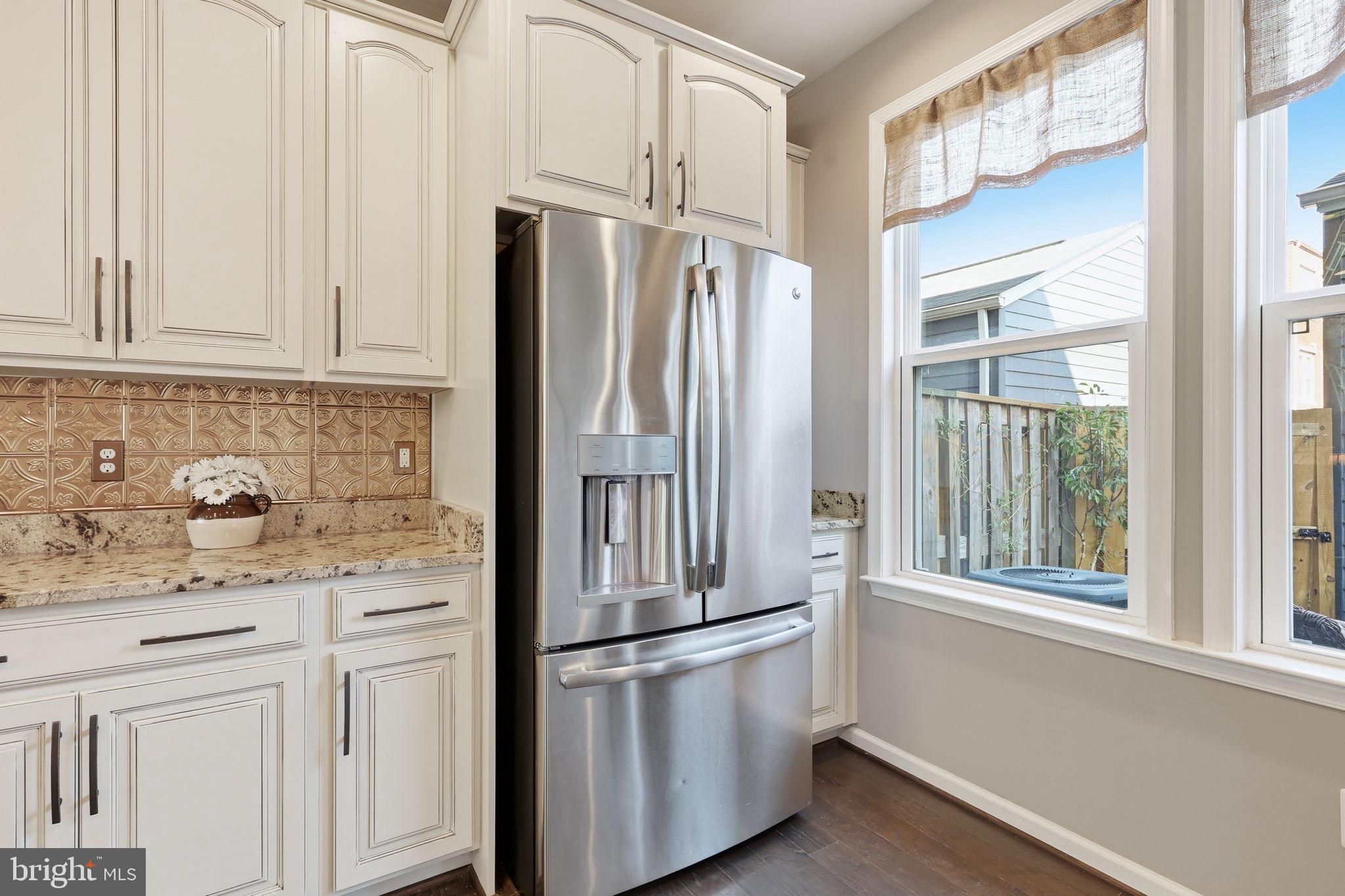 8934 Center Street Manassas, VA 20110 - Photo 12 of 33