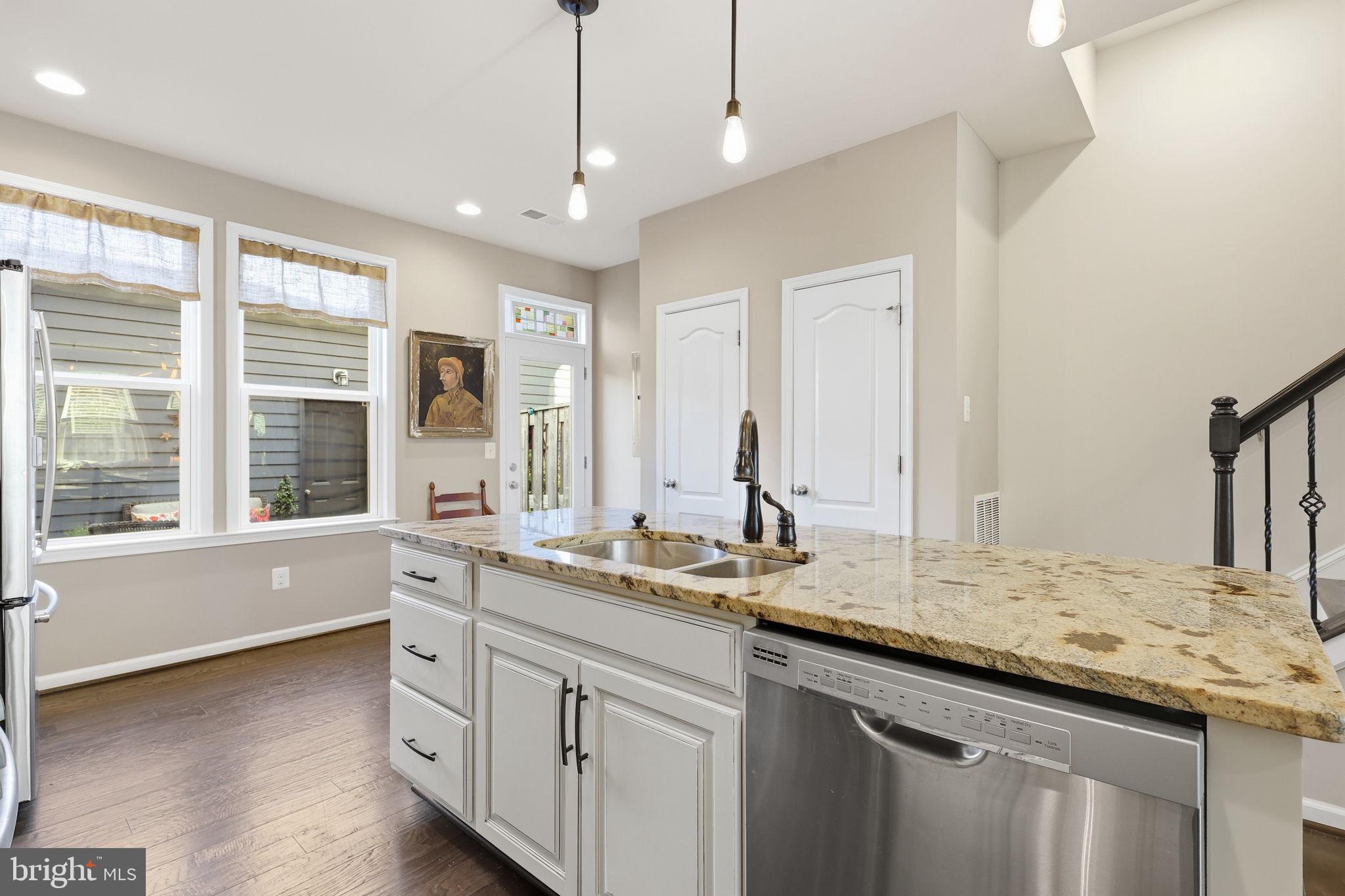 8934 Center Street Manassas, VA 20110 - Photo 10 of 33
