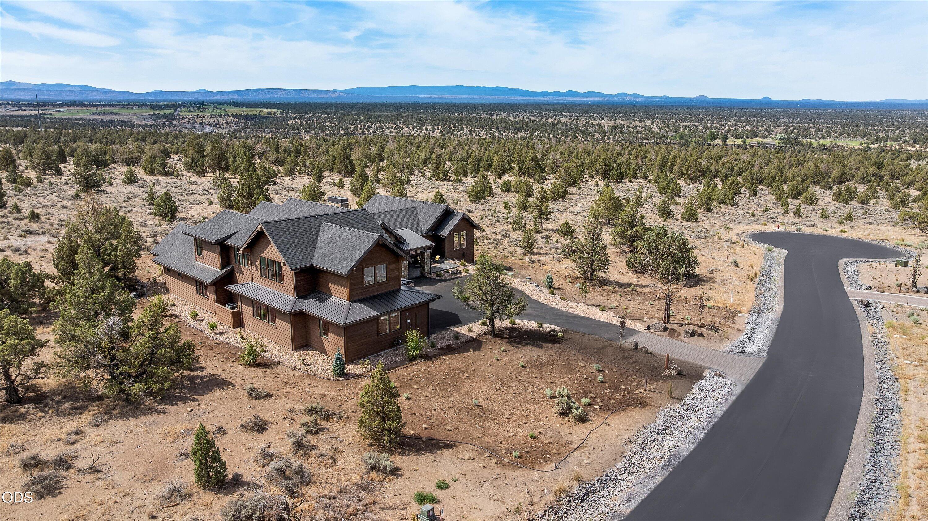 17164 Southwest Paragon Court Powell Butte, OR 97753 - Photo 36 of 50