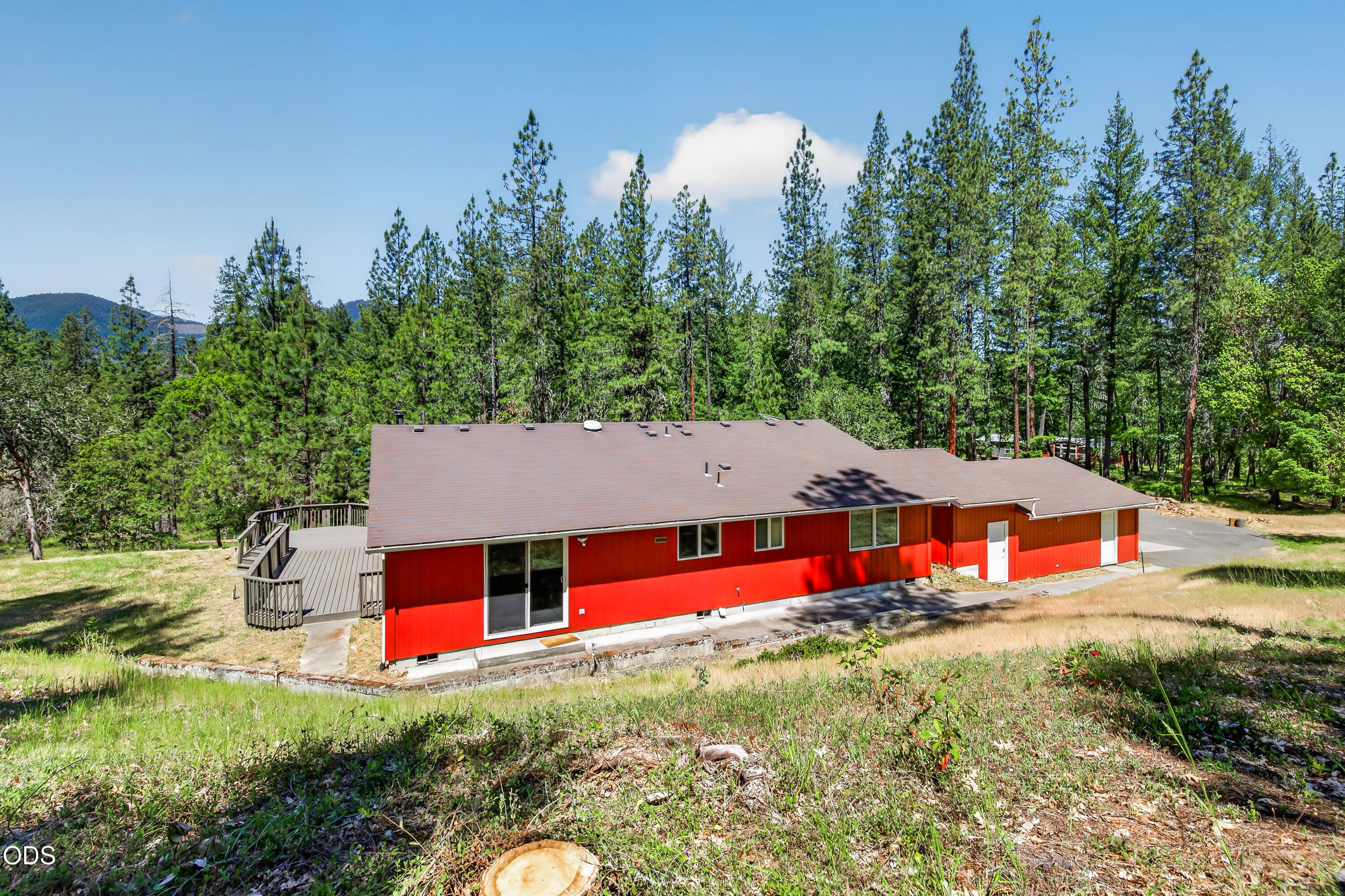 2850 East Evans Creek Road Rogue River, OR 97537 - Photo 6 of 43