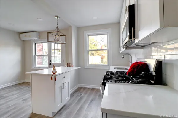 $948,888 | 6-23 159th Street | Beechhurst