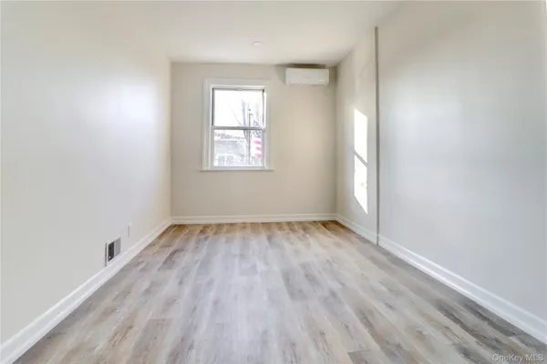 $948,888 | 6-23 159th Street | Beechhurst