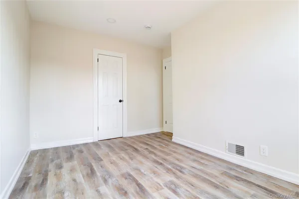 $948,888 | 6-23 159th Street | Beechhurst