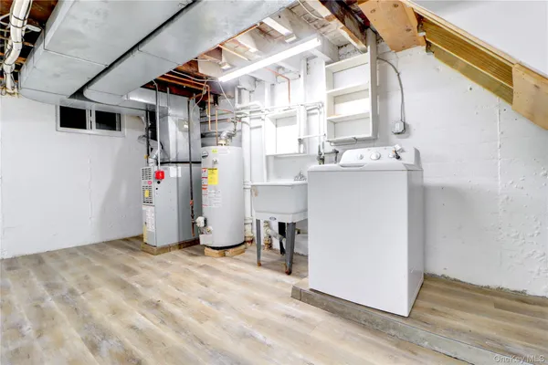 $948,888 | 6-23 159th Street | Beechhurst