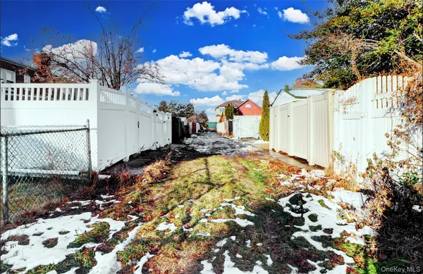 $948,888 | 6-23 159th Street | Beechhurst