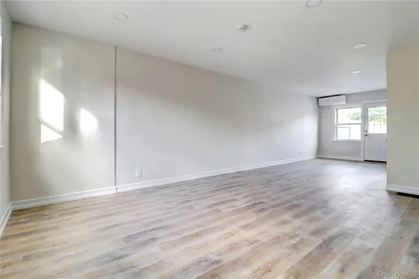 $948,888 | 6-23 159th Street | Beechhurst