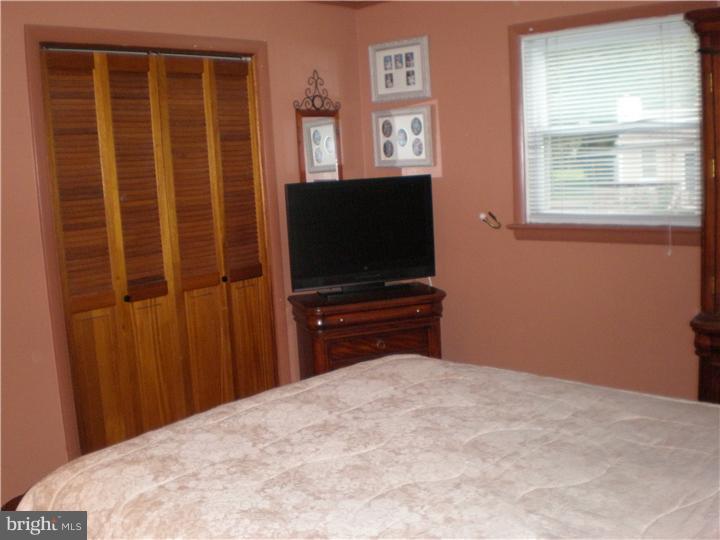 1519 Almshouse Road Jamison, PA 18929 - Photo 8 of 19 Bedroom - Main