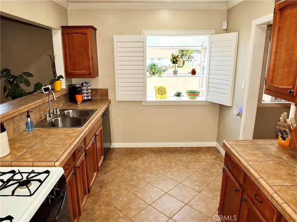 3903 North Studebaker Road Long Beach, CA 90808 - Photo 25 of 48